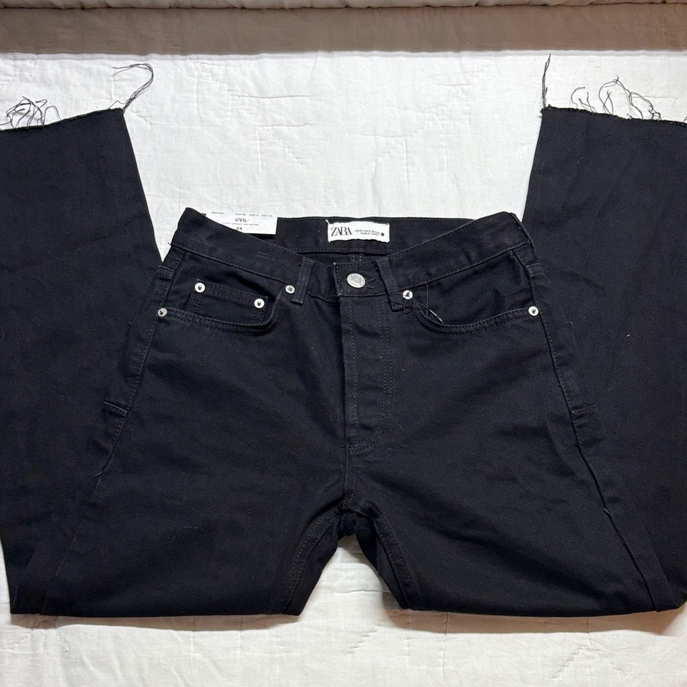 Zara 90's Rigid Cotton Button Fly Mid-Rise Straight Leg Raw Hem Black Jeans‎ NWT